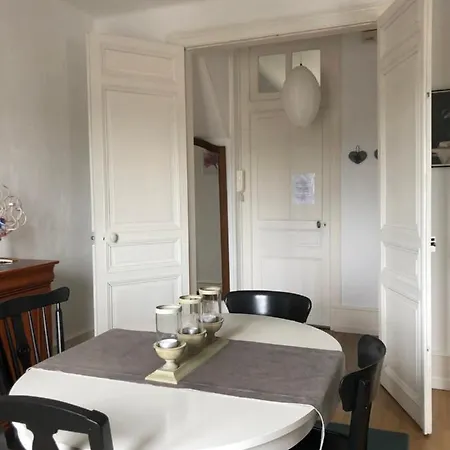 Paul Verlaine Apartment Carignan