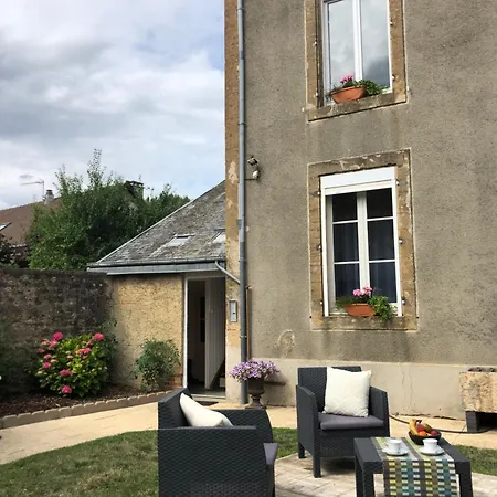 Paul Verlaine Apartment Carignan